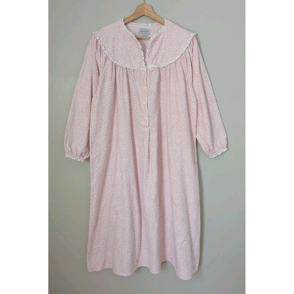 Lanz of Salzburg Cotton Flannel Nightgown M Pink Floral Prairie Cottagecore Lace
